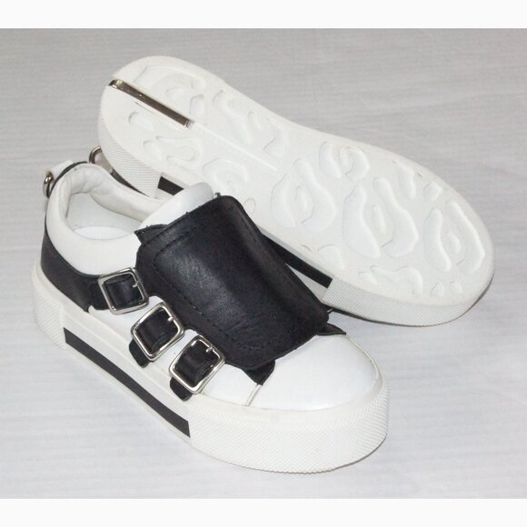 Alexander McQueen White Leather Sneakers - Picture 12 of 16